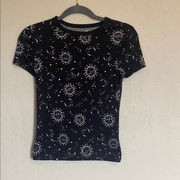 Black Celestial Print kids Top - Picture 1 of 4